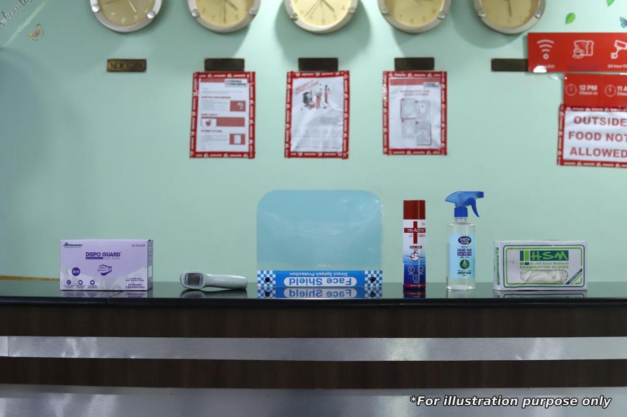 Oyo Hotel Blue Diamond Ahmedabad Buitenkant foto